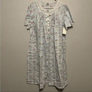 Vintage NWT Character Short Sleeve Blue Floral Button Up House Dress/Robe Size L